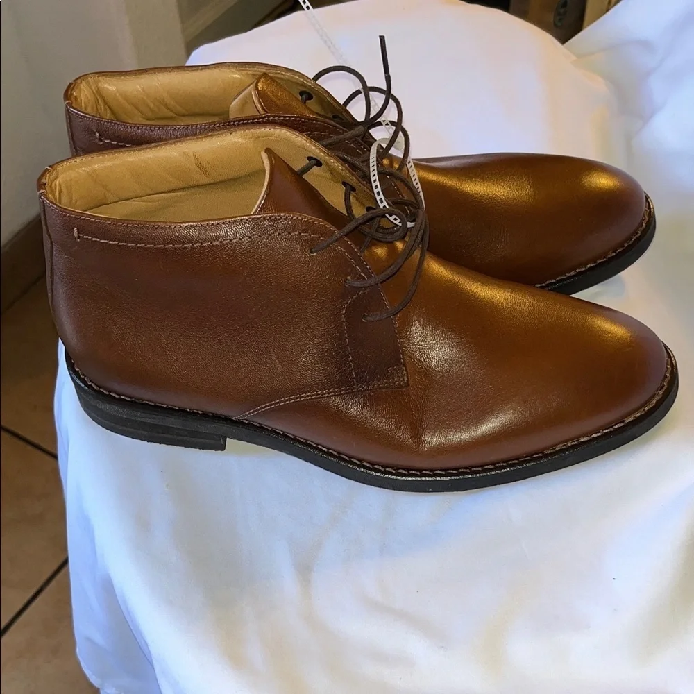 Flag Ltd Elegant Brown Leather Chukka Boots for Men